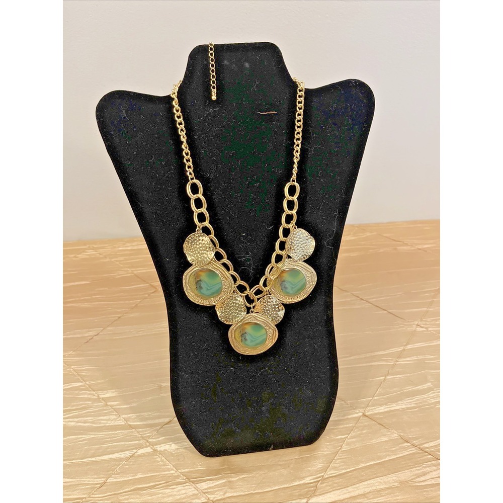 Gold Tone Green Agate Look Statement Necklace Hammered Disc Charms